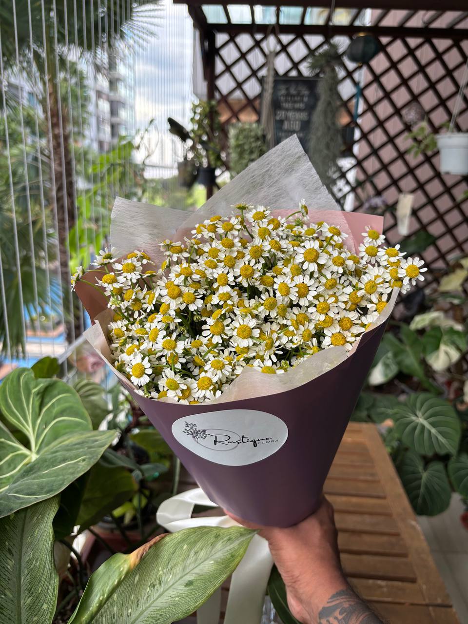 Rustique Flora chamomile flower bouquet for delivery in Singapore